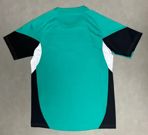 2025/2026 Liverpool Training Suit green Football Jersey  — view 2