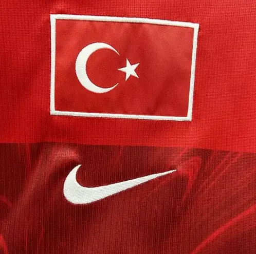 2026 Türkiye Nationalmannschaft Heim-Fußballtrikot AAA Fan-Qualität — view 5