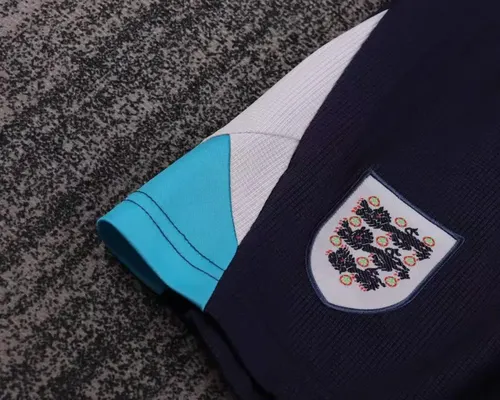 Maillot de football domicile rétro Angleterre 1996  Taille Enfant — view 4