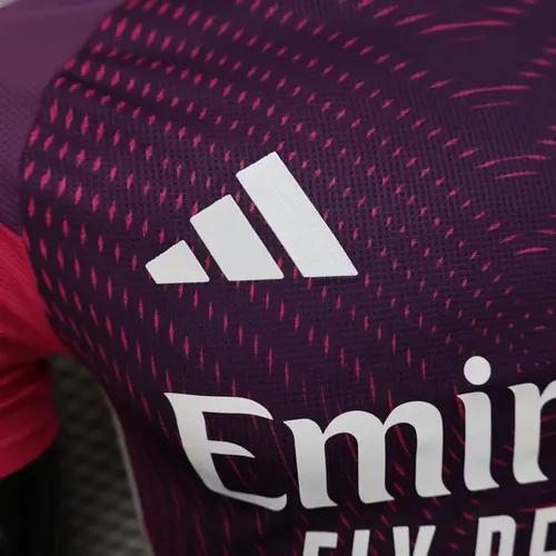 2025/2026 Spielerversion Real Madrid Sonderausgabe 45 Fußballtrikot  — view 4