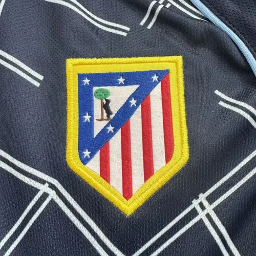 2004-2005 Rétro Manches Longues Atletico Madrid Extérieur Maillot de Foot  Taille Enfant — view 4