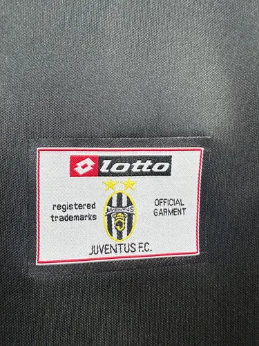 2001-2002 Retro Juventus Away Soccer Jersey  — view 8