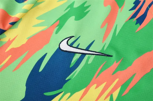 2026 Brasilien Training Buntes Fußballtrikot AAA Fan-Qualität Anzug — view 4
