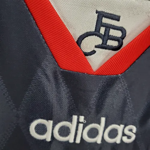 1997/1999 Retro Bayern München Heim Fußballtrikot AAA fan-gradät — view 5