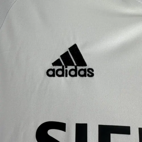 2005/2006 Retro Long Sleeve Real Madrid Home Soccer Jersey  — view 5