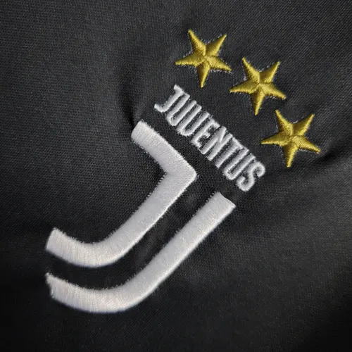 2019/2020 Retro Juventus Football Shirt Home  — view 5