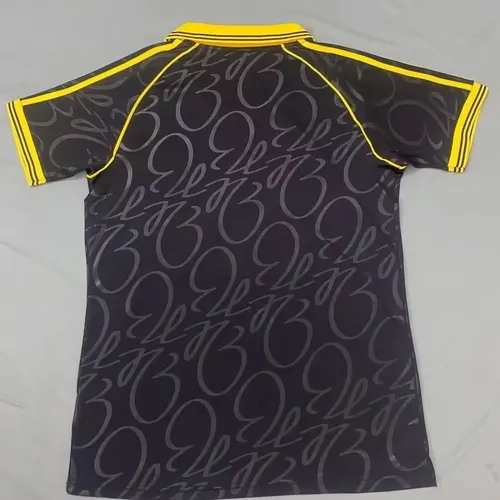2025/2026 Real Madrid Bellingham Revers Fußballtrikot  — view 2