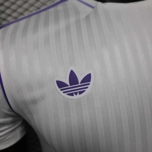 2025/2026 Spielerversion Real Madrid Sonderausgabe 06 Fußballtrikot  — view 4