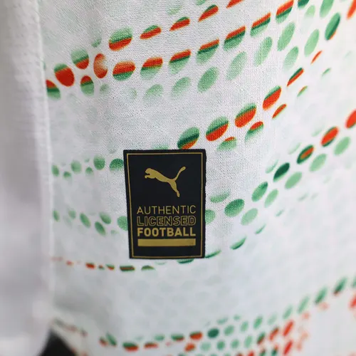Camisa de Futebol Visitante Portugal Manga Longa Versão Jogador 2025 AAA para Torcedores — view 9