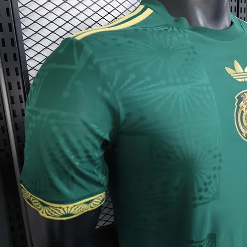 2025 Spielerversion Mexiko National Gold Cup Version Grün Fußballtrikot AAA Fan-Qualität — view 3