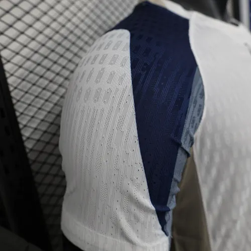 2025/2026 Version Joueur Tottenham Domicile Publicitaire Édition Maillot de Football  — view 5