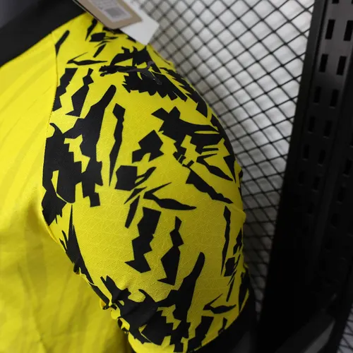 2025/2026 Spielerversion Dortmund Sonderedition Gelb Fußballtrikot   — view 7
