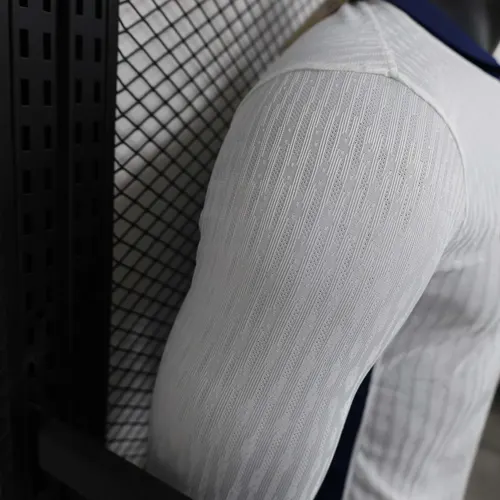 2024 Spielerversion Langarm England Heim Fußballtrikot — view 3