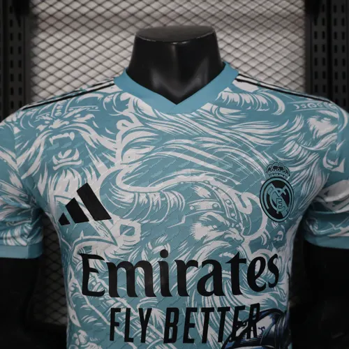 2025/2026 Spielerversion Real Madrid Sonderedition 13 Fußballtrikot  — view 3