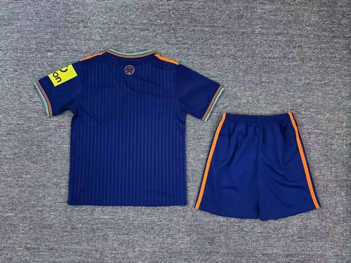 2025/2026 Newcastle United Drittauswärts Fußballtrikot  Kindergröße — view 2