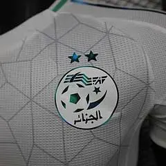 2025/2026 قميص نسخة اللاعب منتخب الجزائر الإصدار الخاص لكرة القدم جودة تايلاندية — view 5