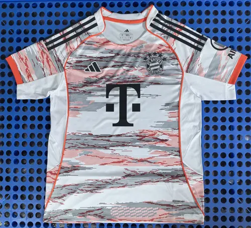 2025/2026 Maillot de football extérieur Bayern Munich landaise