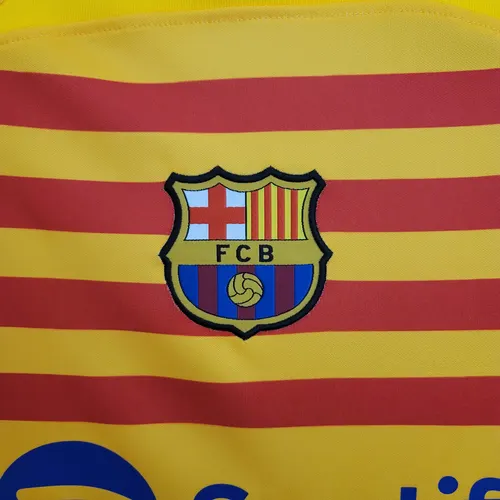 Maillot quatrième extérieur Barcelone 2022/2023  — view 4