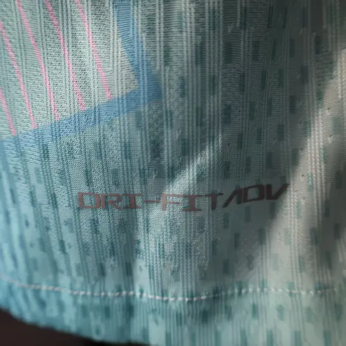 2025/2026 Spieler Version Barcelona Sonderausgabe 13 Fußballtrikot  — view 8