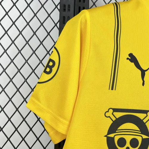 2025/2026 Dortmund One Piece Collaboration Edition Football Shirt   — view 7