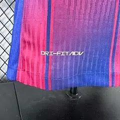 Camisa de Futebol Home Collab Barcelona x Travis Scott Versão Jogador 2025/2026  — view 9