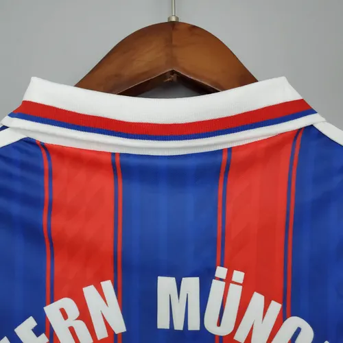 1995/1997 Retro Bayern Munich Home Football Jersey   — view 7