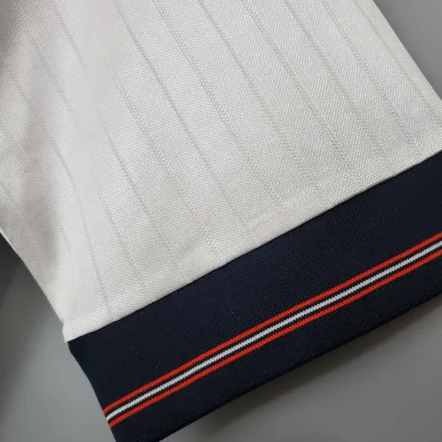 Camiseta Local Retro 1984/1987 Inglaterra AAA calidad fan — view 4