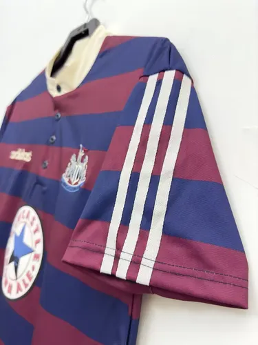 Camiseta de Fútbol Retro 1995/1997 del Newcastle United Visitante   — view 5