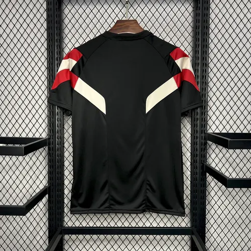 2024/2025 Manchester United Originals Tee Black Jersey  — view 2