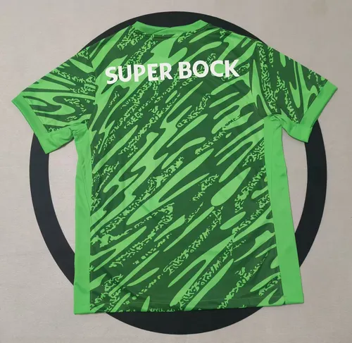 2025/2026 Sporting Lisbon Goalkeeper Football Shirt  — view 2