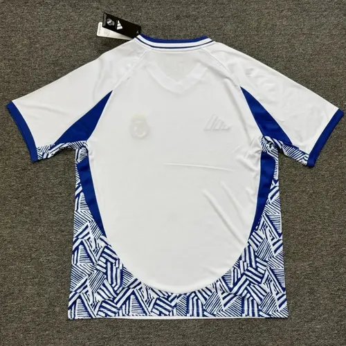 2025/2026 Camiseta de Fútbol Edición Especial 14 del Real Madrid  — view 2