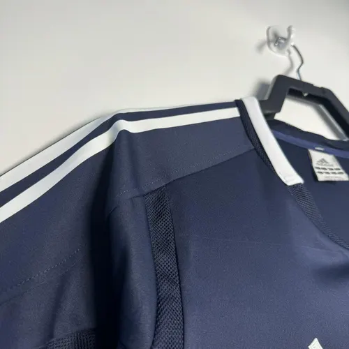 2004/2005 Retro Real Madrid Auswärts Fußballtrikot  — view 4