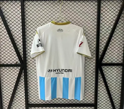 Camisa de Futebol Real Oviedo Quarto Visitante 2025/2026  — view 2