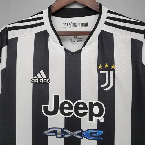 Juventus 2021/2022 Soccer Jersey  Home — view 3