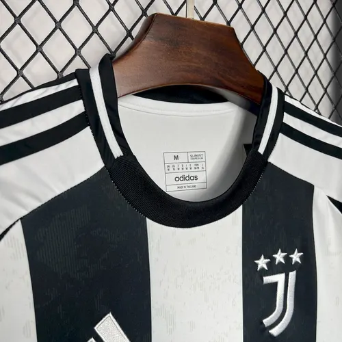 2024/2025 Juventus Camisa de Futebol Casa  — view 4