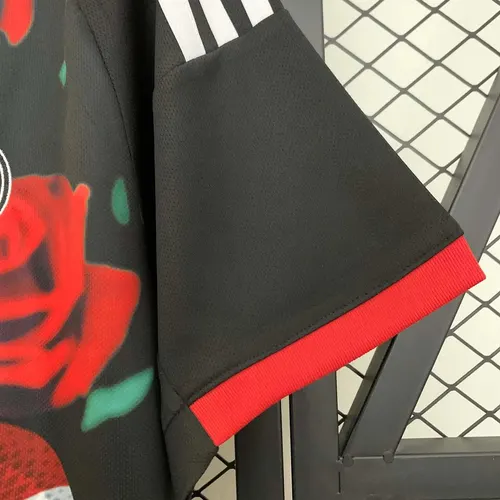 2025/2026 Real Madrid Red Rose Special Edition Fußballtrikot  — view 7