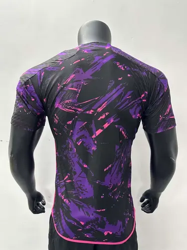 2023/2024 Spieler-Version Real Madrid Fußballtrikot Klassische Edition — view 2