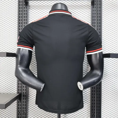 Camisa de Futebol Manchester United Edição Especial Preta Versão Jogador 2025/2026  — view 2