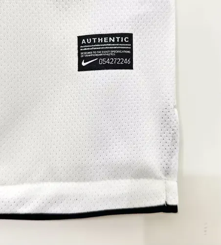 2010/2011 Retro Manchester United Auswärts Fußballtrikot AAA fan-gradät — view 7