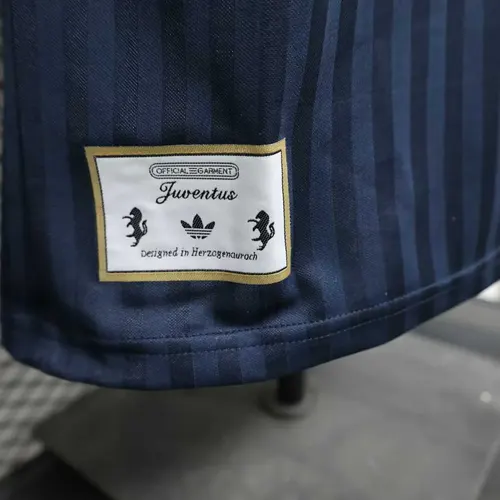 2025/2026 Versión Jugador Edición Especial Manchester United 01 Camiseta de Fútbol  — view 8