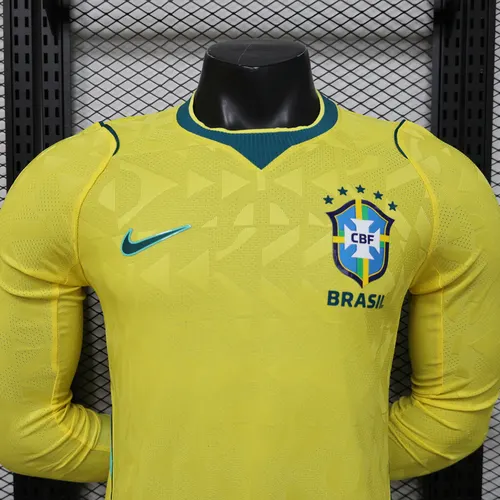2026 Manga Longa Versão Jogador Brasil Camisa Principal AAA qualidade fã — view 3