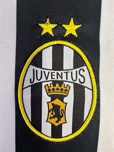 2002/2003 Retro Juventus Langarm Heim-Fußballtrikot  — view 5