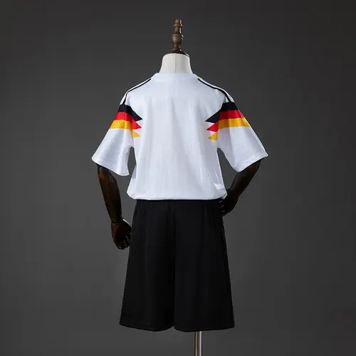 Camisa Retrô 1990 Germany Home de Futebol AAA qualidade de fã Tamanho Infantil — view 2