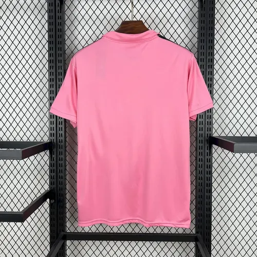 2025/2026 Real Madrid Sonderedition Pink 02 Fußballtrikot  — view 2