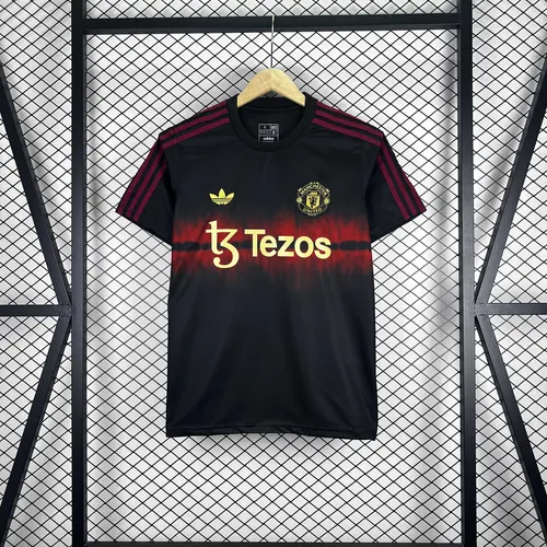 2025/2026 Manchester United Camiseta de Entrenamiento Prepartido Camiseta de Fútbol  — view 1