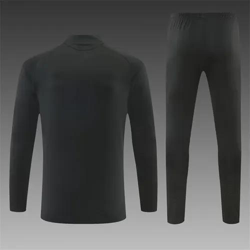 2026/2027 Real Madrid Half-Pull Training Suit Black Football Jersey   — view 2