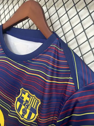 2025/2026 Barcelona Macacão Pré-Corrida Camisa de Futebol  — view 3