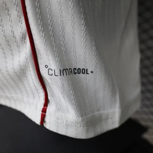 2026/2027 Player Version Liverpool Special Edition White Soccer Jersey   — view 10