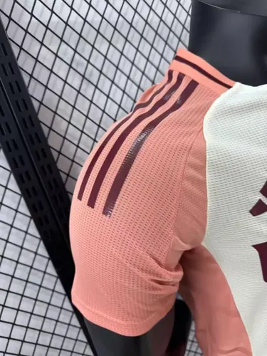 2024/2025 Spielerversion Lyon Drittauswärts-Fußballtrikot  — view 3