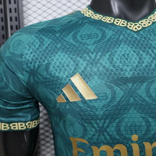 2026/2027 Version Joueur Real Madrid Édition Spéciale Vert Maillot Football   — view 4